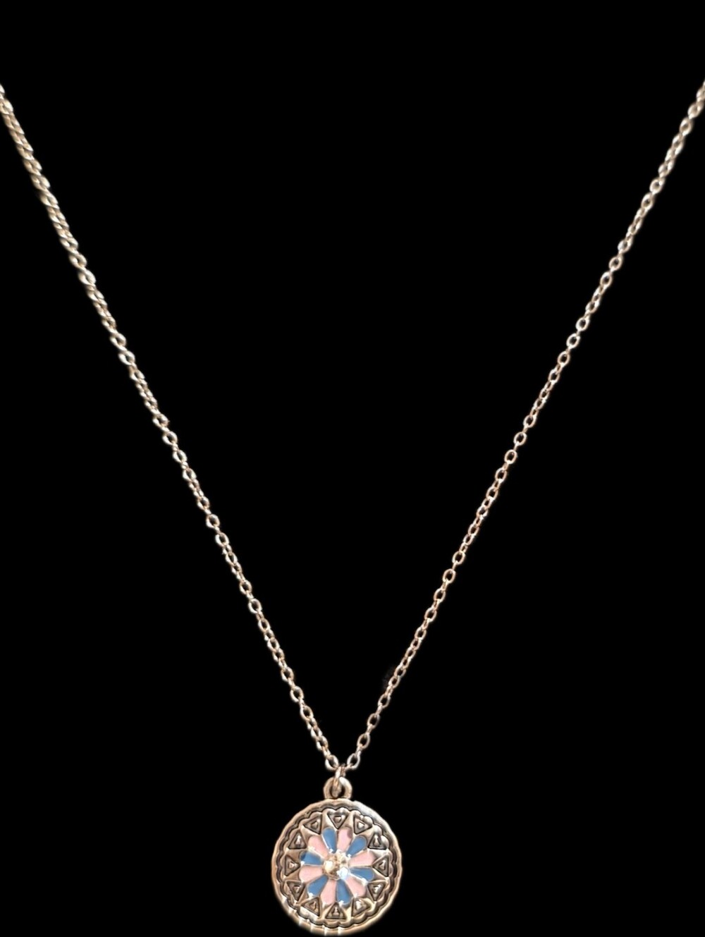 Delicate Floral Pendant Necklace